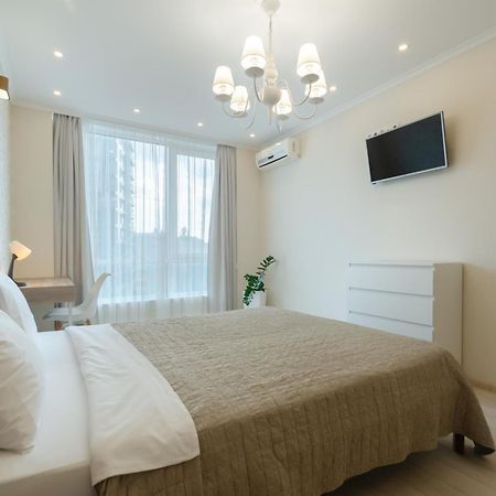 Petrovdom Apartments 3-143 In Rc Central Park, 7 John Mccain Street Kiew Exterior foto