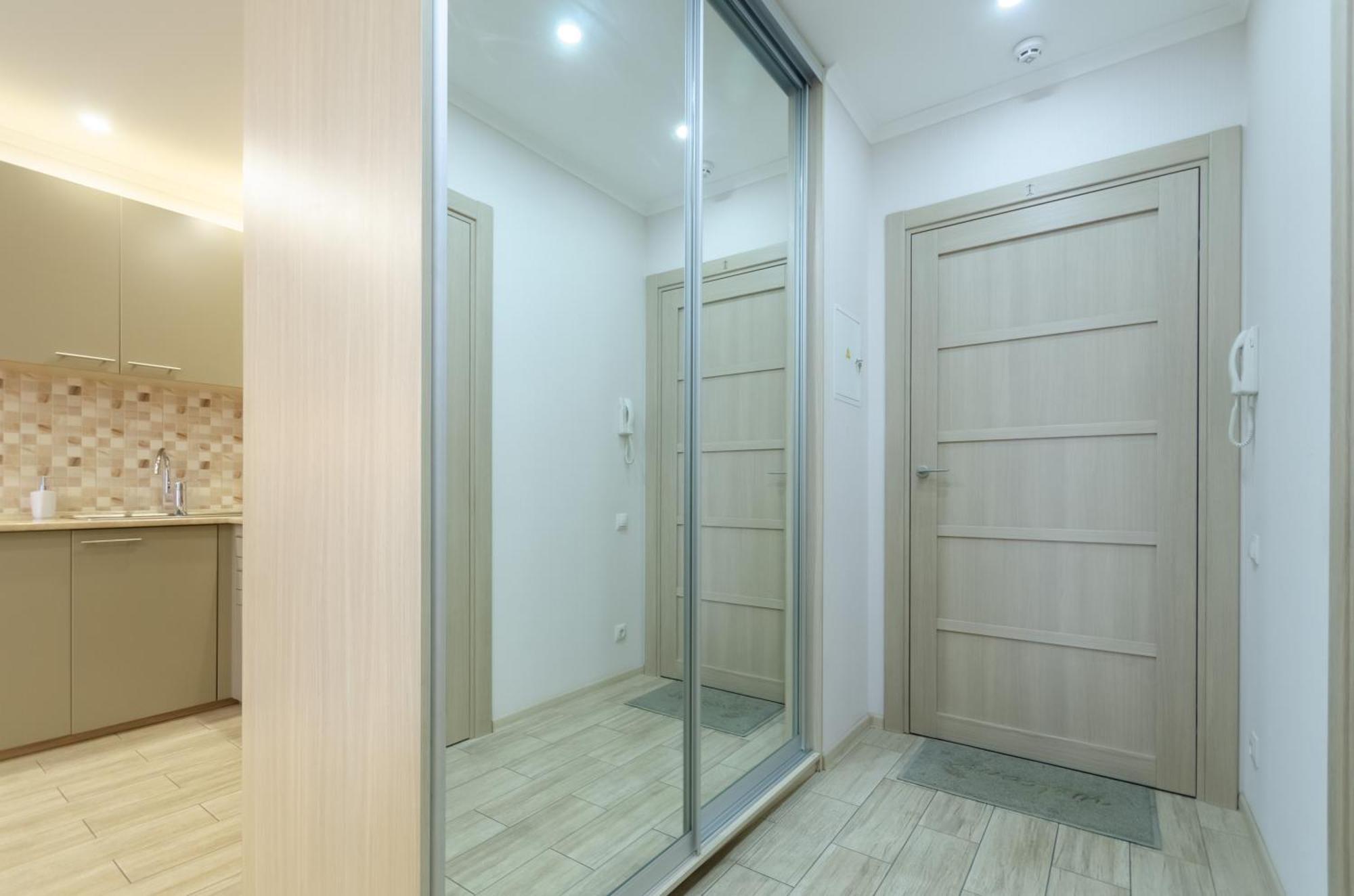 Petrovdom Apartments 3-143 In Rc Central Park, 7 John Mccain Street Kiew Exterior foto